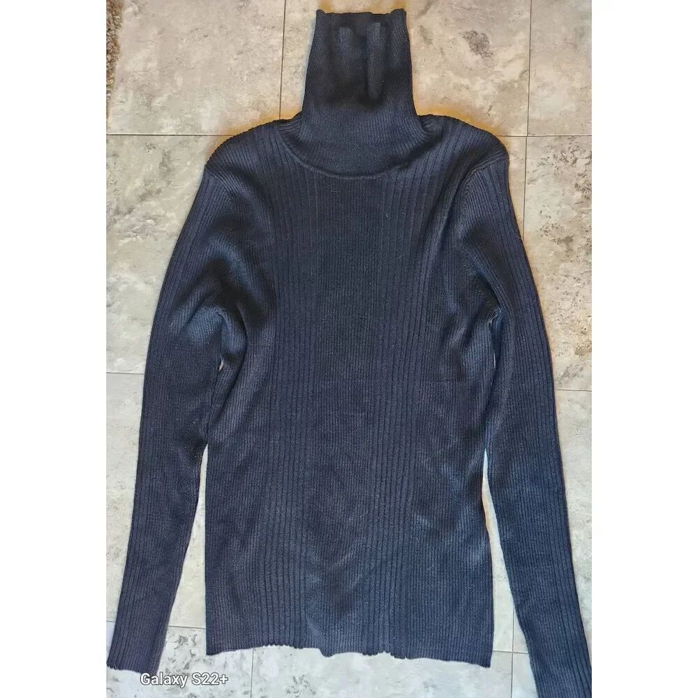 S8 Reference Point black Vertical Ribbed Knit turtleneck sweater Long Sleeves